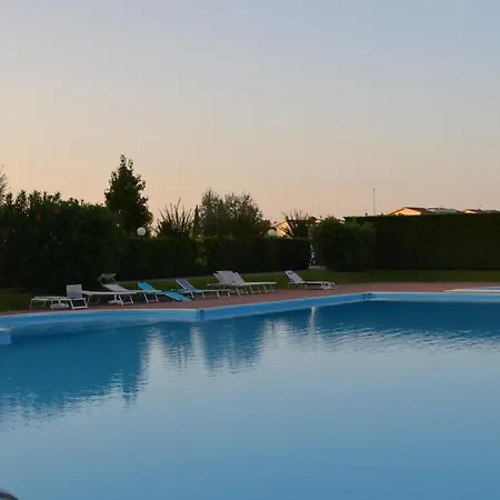 Case Da Anna - Cascinale - Di Garda شقة ديسينسانو ديل غاردا